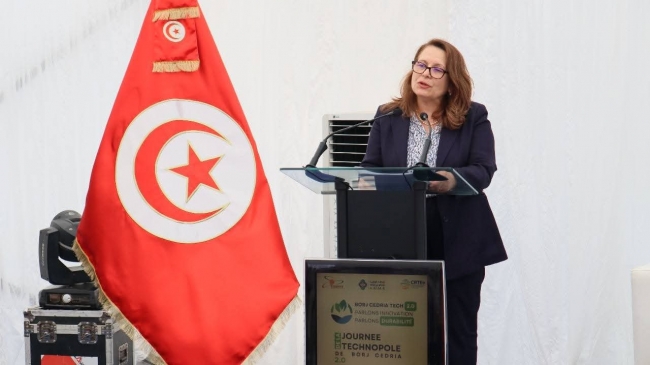 وزيرة الصناعة: تونس تُولي اهتماماً خاصّاً للصناعة الذكية والروبوتيك