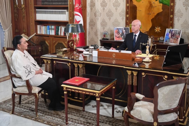 رئيس الجمهورية: كل المهرجانات يجب أن تتنزّل في سياق حرب التحرير التي نخوضها ،وفي إطار المواقف المبدئية للدّولة التونسية