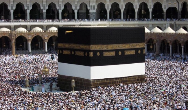 وزير الشؤون الدّينية يدعو إلى حسن الاستعداد لموسم العمرة