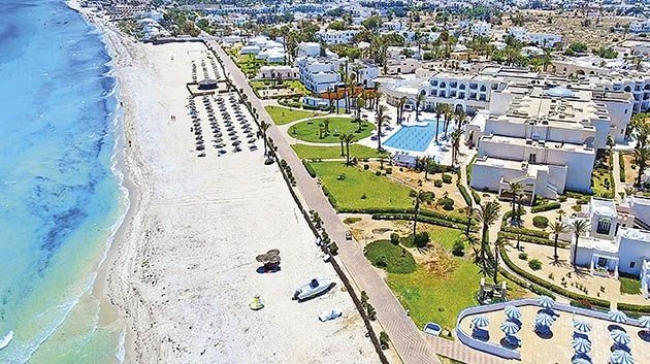 السياحة في تونس :5 ملايين زائر و  4 مليار دينار ايرادات الى حدود موفى جويلية