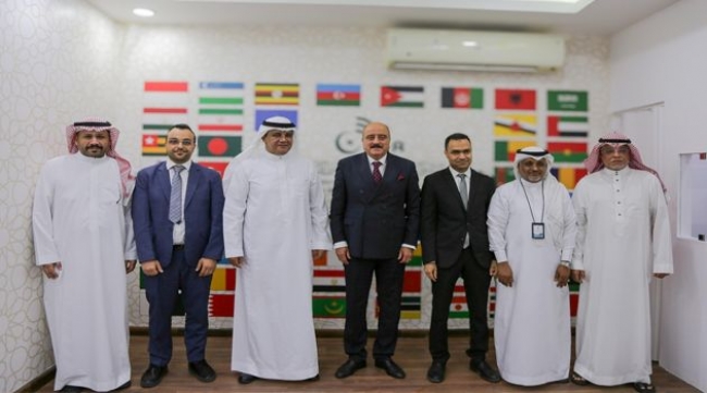 وزير الشؤون الخارجية يلتقي ثلّة من أبناء الجالية والكفاءات العليا التونسية المُقيمة بجـــدة