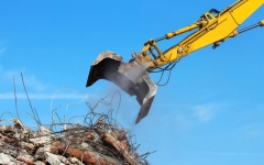 فرص اقتصادية واعدة لتثمين نفايات الهدم والبناء وتحويلها إلى مواد مقطعيّة